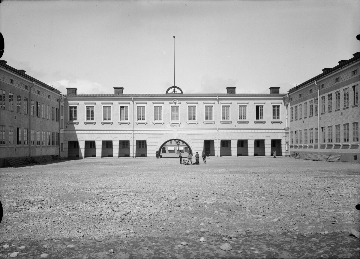 Paul Sandberg, Vaksalaskolan, Vaksala torg, Fålhagen, Uppsala 1927