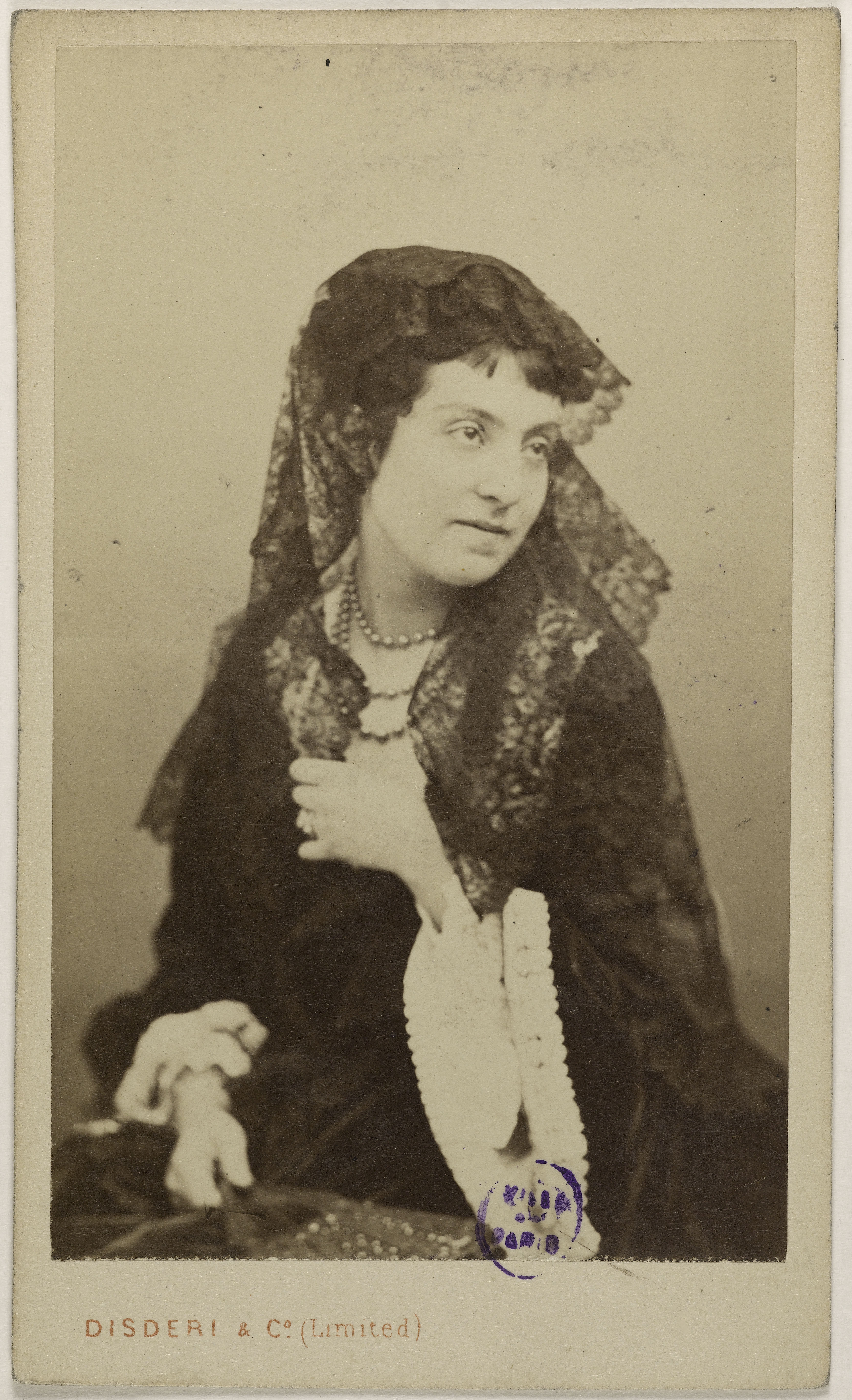 Disderi & Cie, Portrait de Béresford, (actrice)
