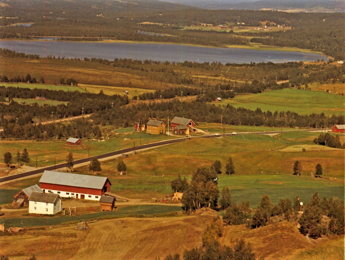 Widerøes Flyveselskap A/S, Gårdsbruk (Myre Øvre/Myre Nedre).