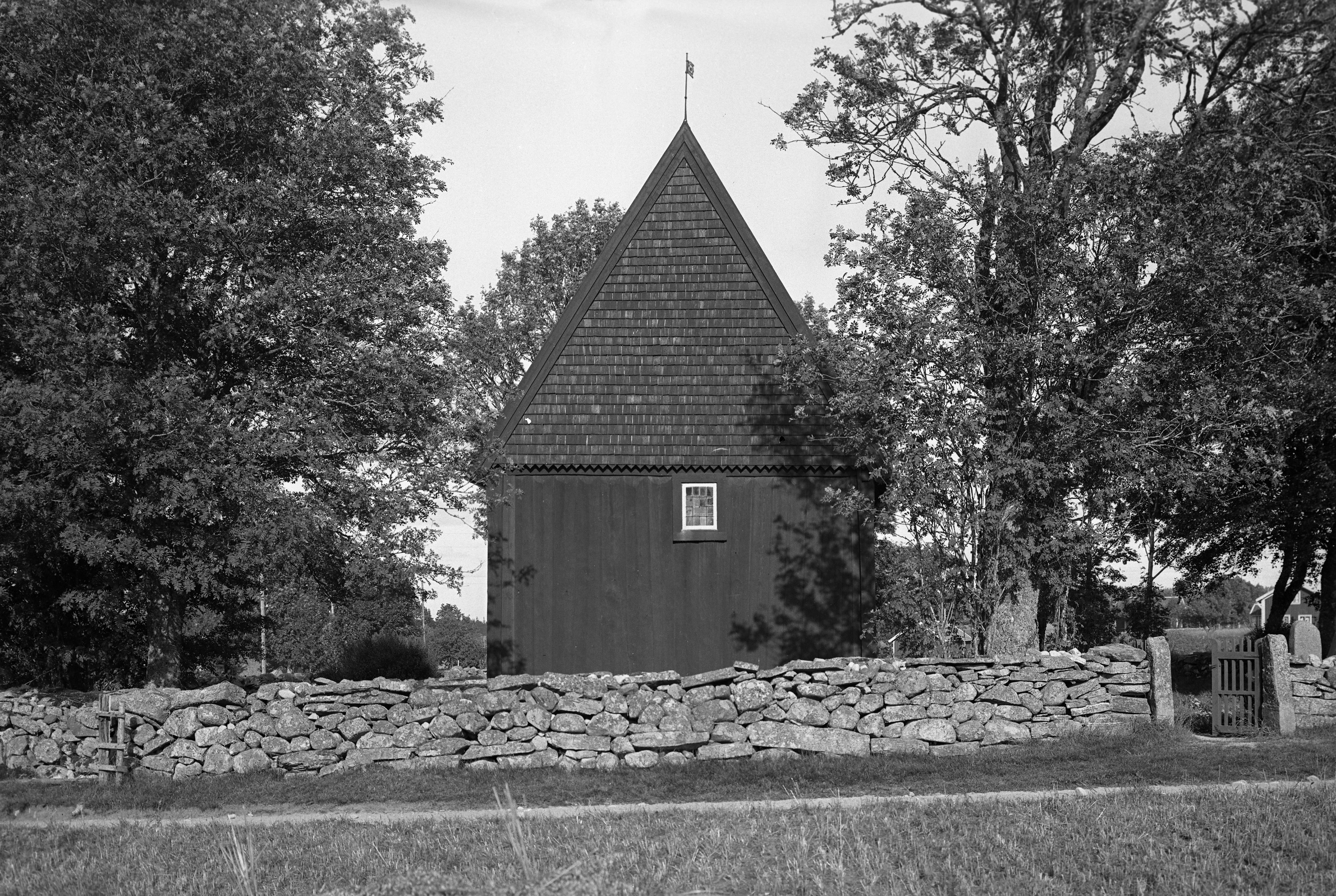 Mårten Sjöbeck, Hedareds stavkyrka, från väster