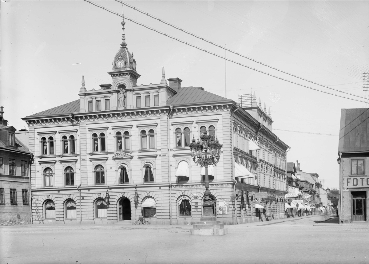 Alfred Dahlgren, Rådhuset vid Stora torget och Vaksalagatan från sydöst, kvarteret Rådstugan, Uppsala 1901 - 1902