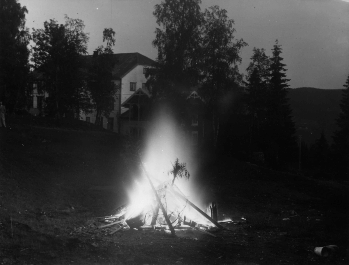 Anders Beer Wilse, Breidablikk Hotell St. Hansbål Valdres