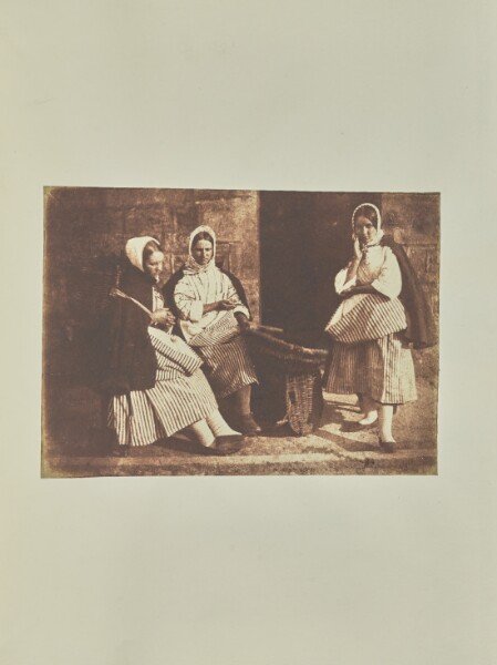 Hill & Adamson, [Newhaven Fishwives]