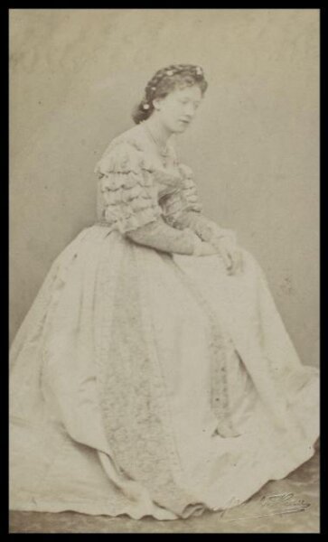 Beau, Adolphe, Guy Little Theatrical Photographs