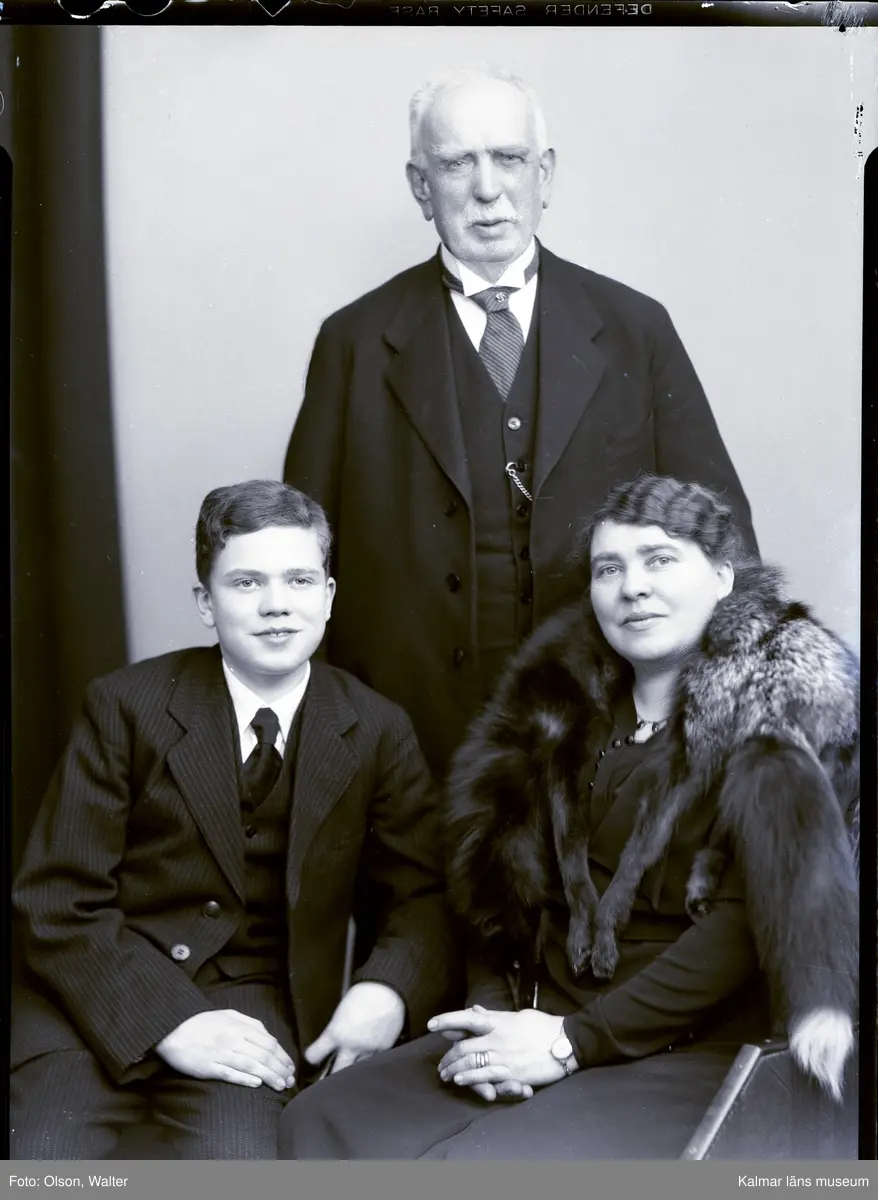 Walter Olson, Beställare, lantmätare O E Johansson, Högsby.
