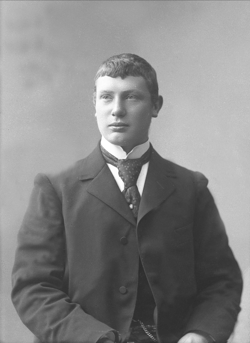 Gustav Borgen, NFB.38018