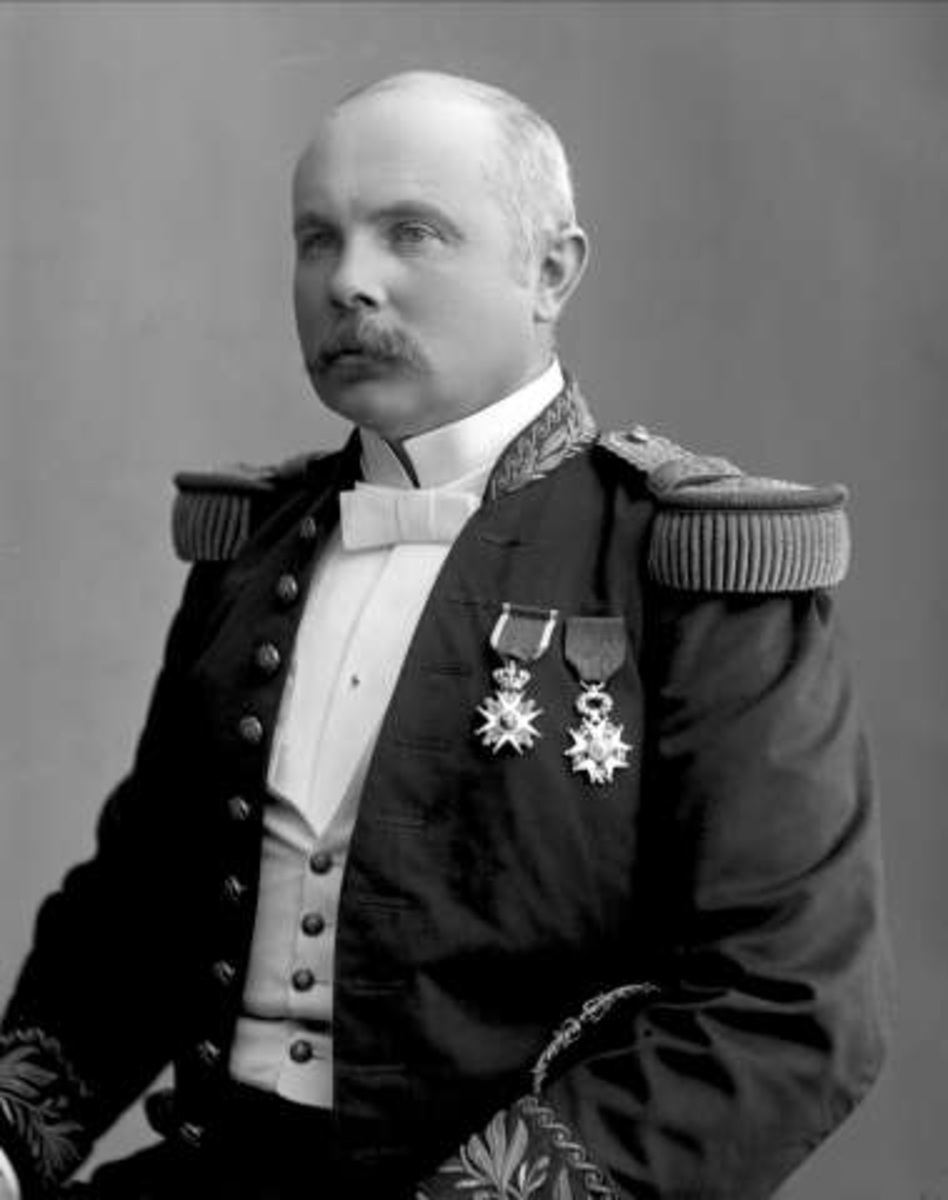 Gustav Borgen, Portrett, Peter Martin Ragnar Ottesen (1857-1927), i uniform for generalkonsul ved det felles norsk-svenske konsulatvesen. Fotografert 1904.