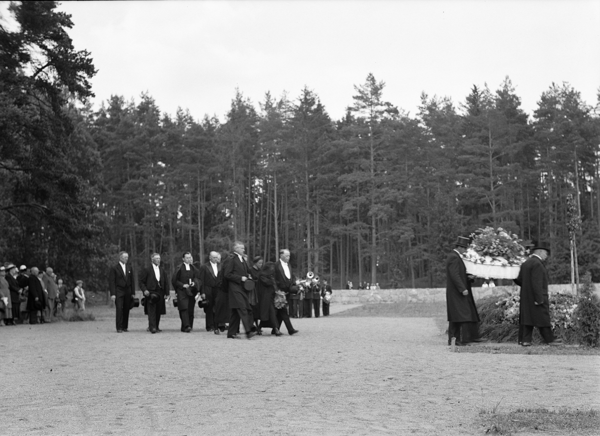 Paul Sandberg, The first funeral in Hammarby cemetery on the occasion of the inauguration