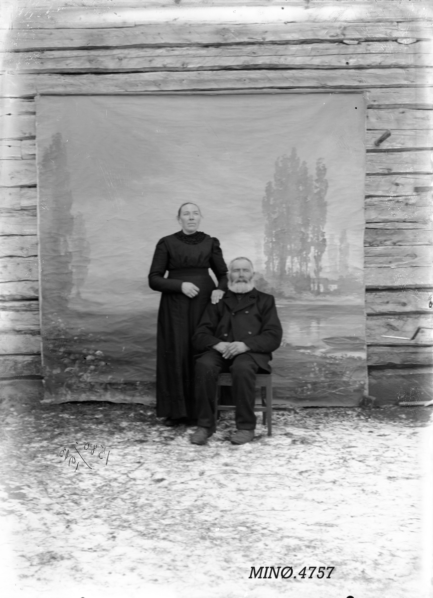 Peder J. Bredalslien, portrett, klær,