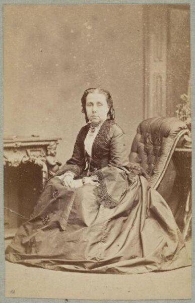 Unknown, Carte-de-visite photographs (480). Four photographs  are dry-mounted to each sheet (120).