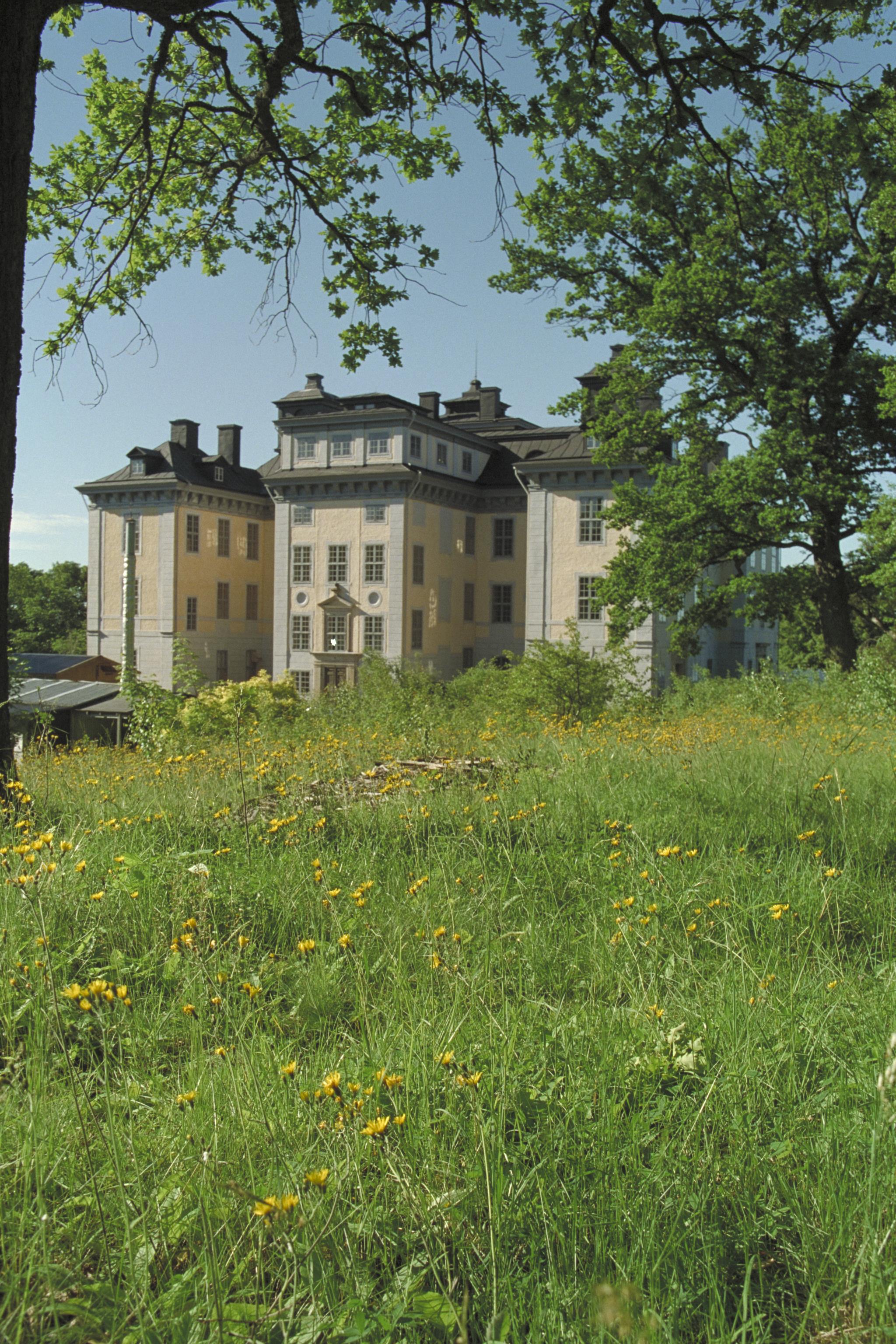 Bengt A Lundberg, Mälsåkers slott