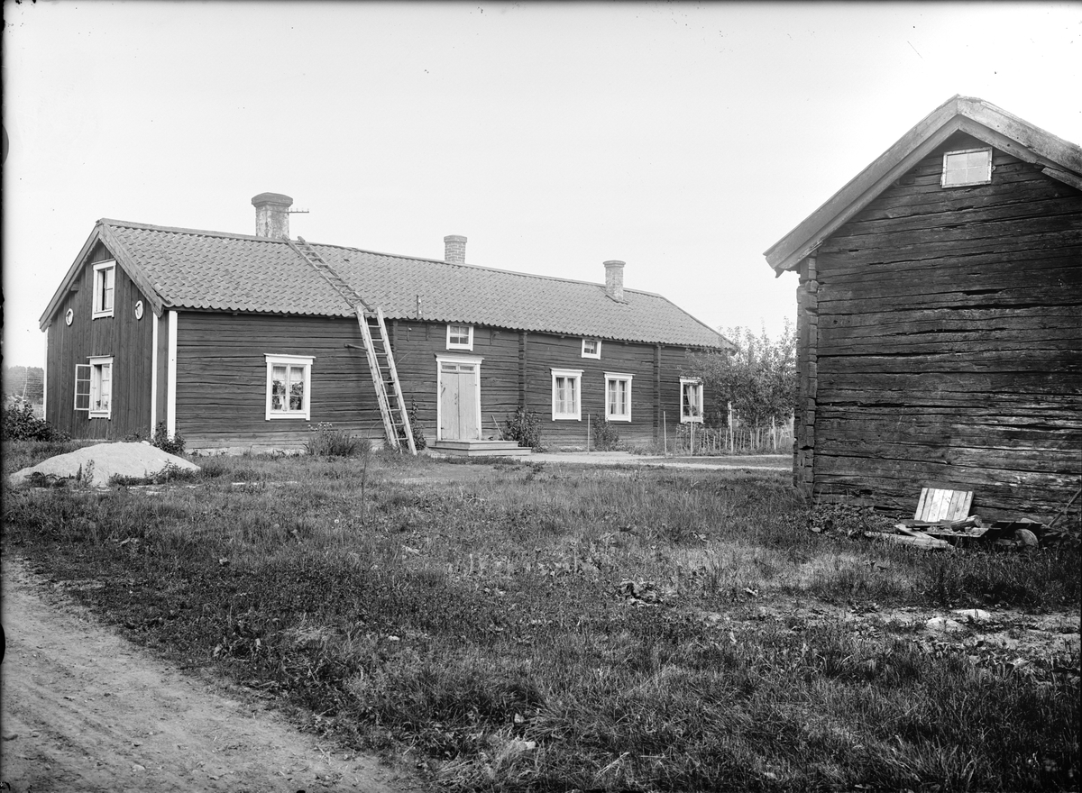 Paul Sandberg, Mangårdsbyggnad, Petterssons, Skölsta, Vaksala socken, Uppland sannolikt 1920-tal