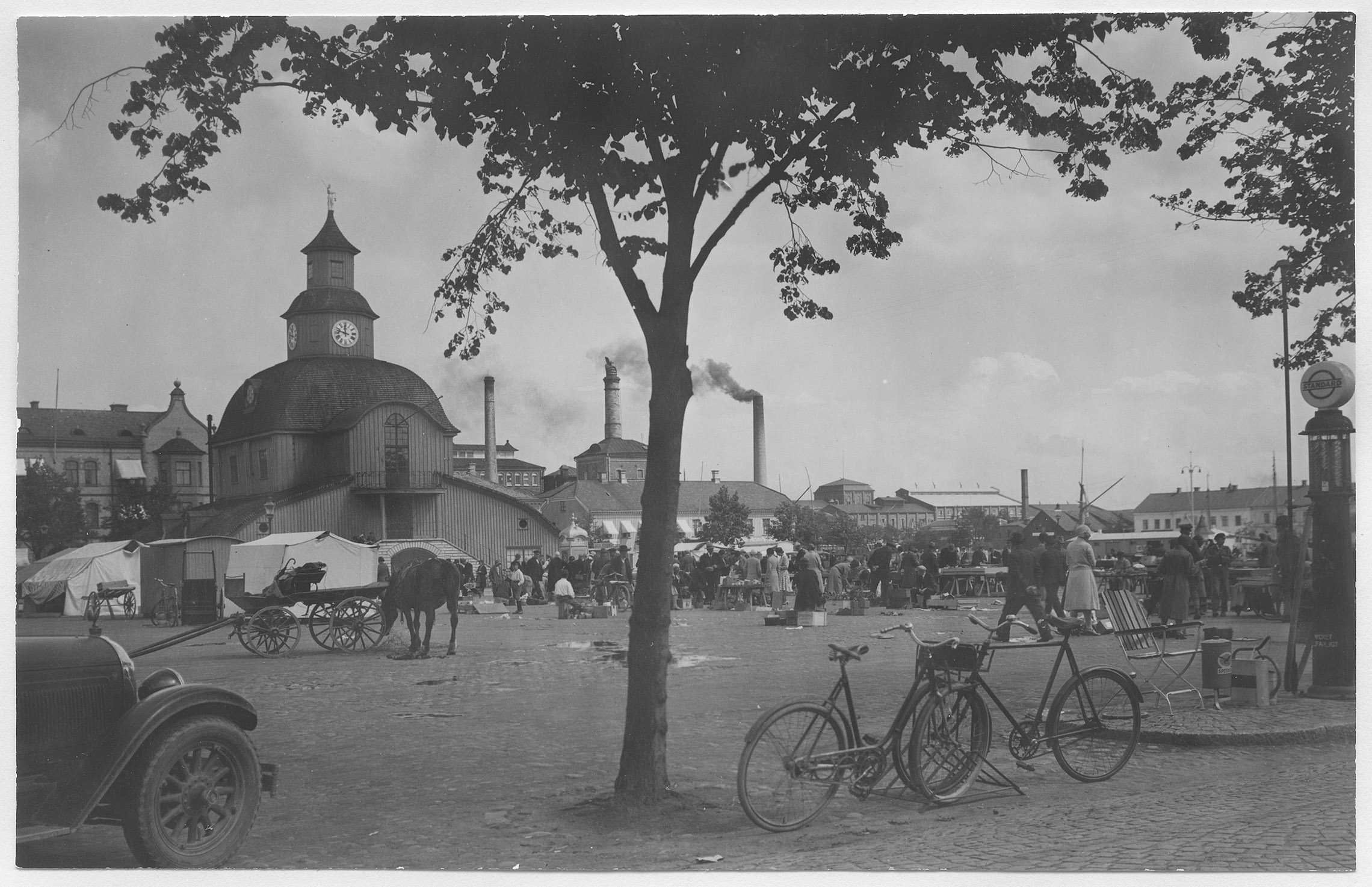 Mårten Sjöbeck, Lidköping, Nya stadens torg, Gamla rådhuset