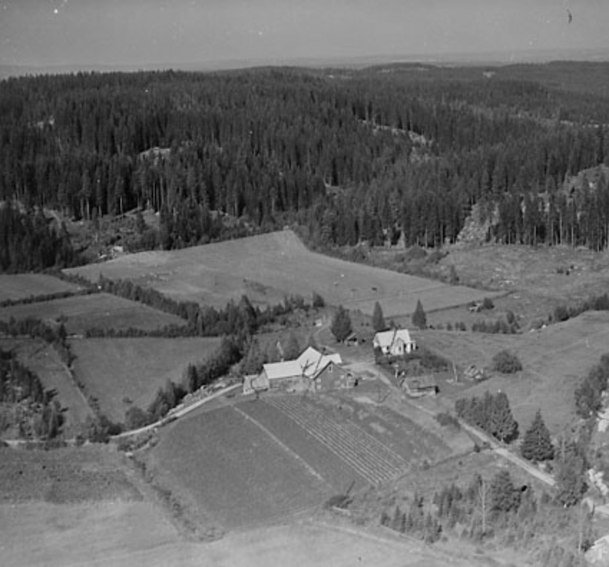 Widerøes Flyveselskap A/S, FLYFOTO TORSHOLEN, VALLSET