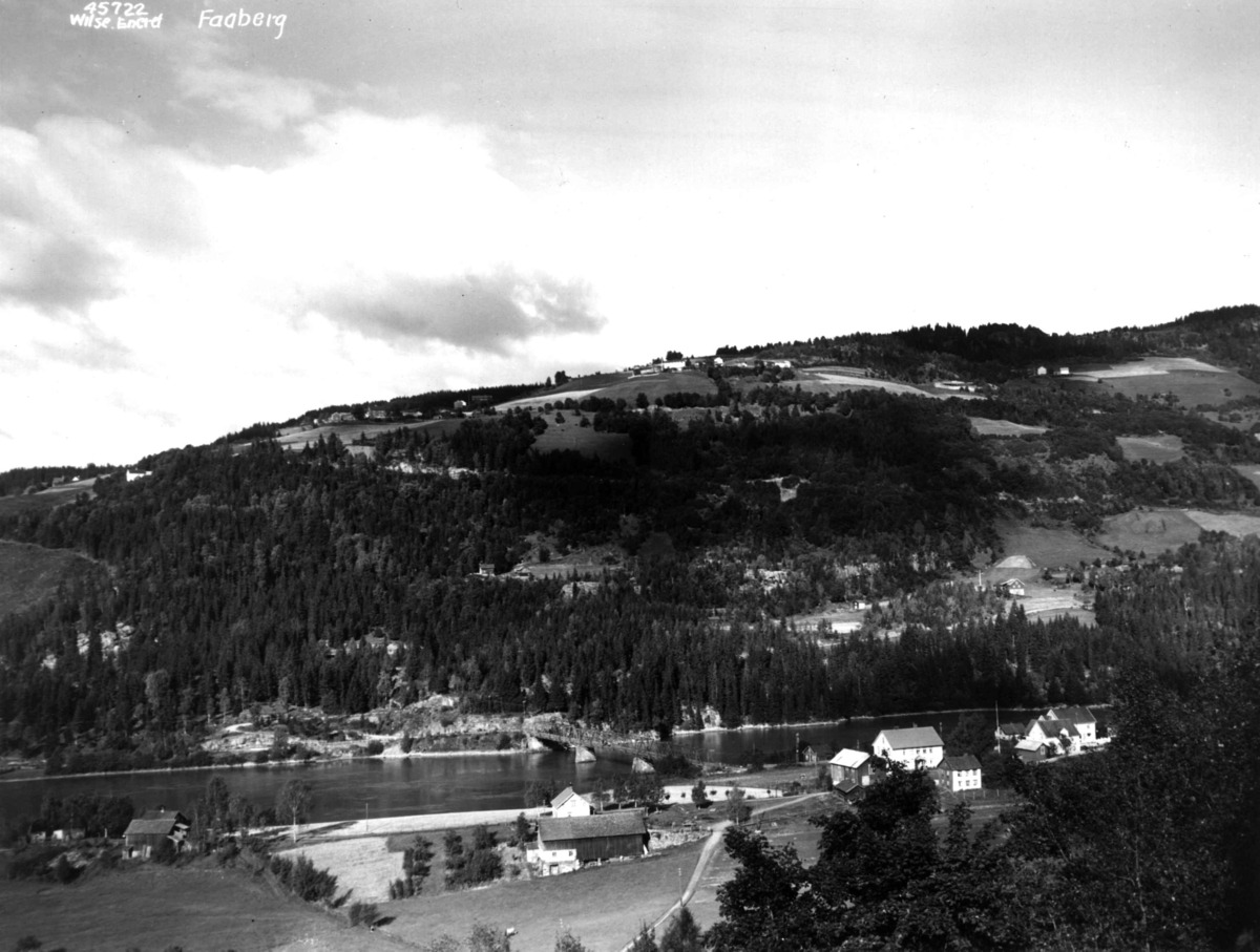 Anders Beer Wilse, Oversiktsbilde, Lågen