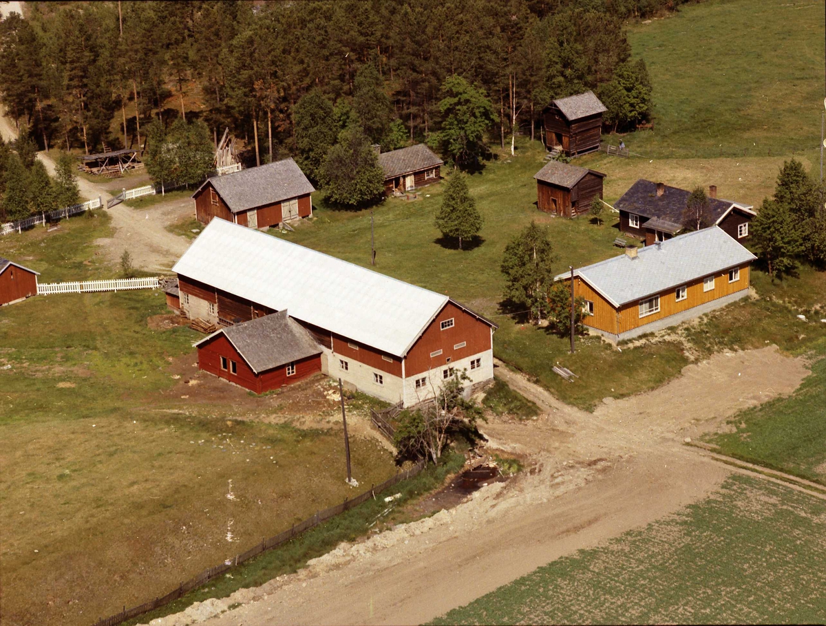 Widerøes Flyveselskap A/S, Gårdsbruk (Bjørnsplass).