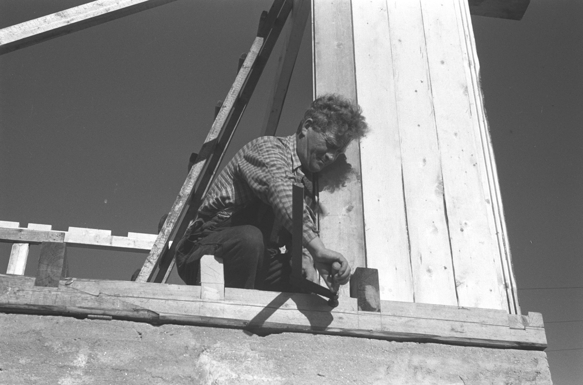 Ola Hanche-Olsen, NO.F004001