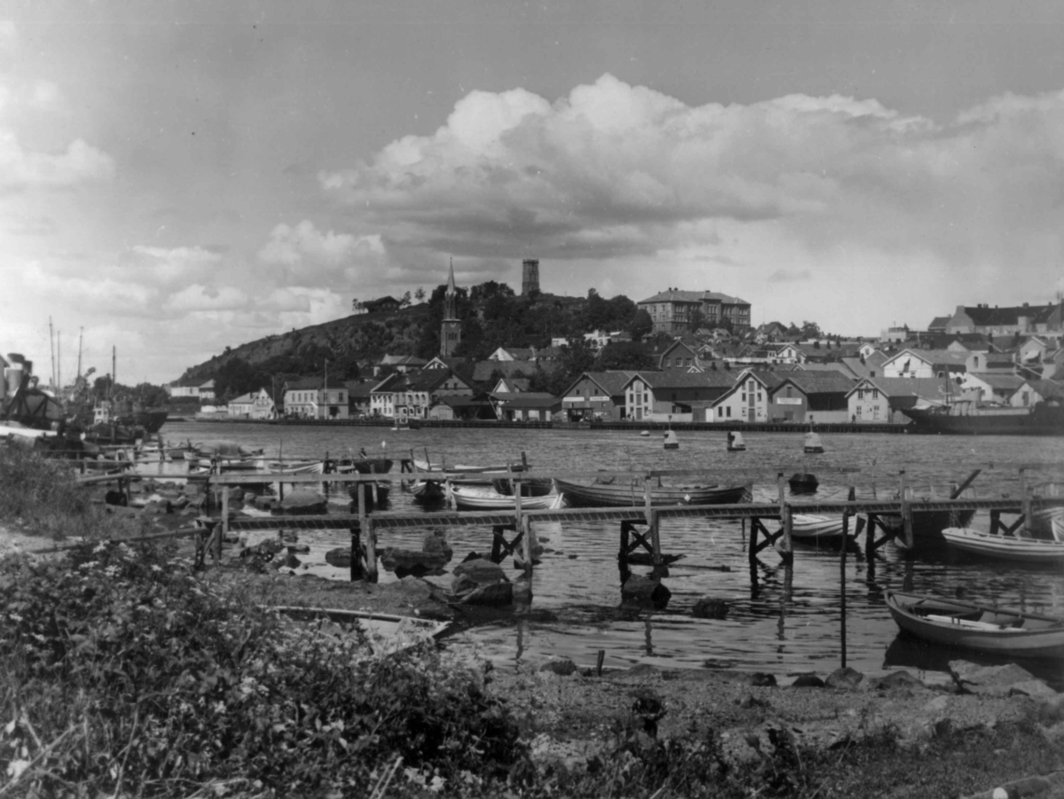 Anders Beer Wilse, Drakt, Samferdsel, Båt, Slottsfjellet, Bebyggelse, Oversiktsbilde