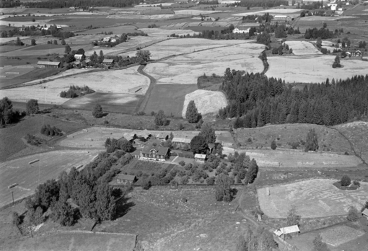 Widerøes Flyveselskap A/S, KURUD, FLYFOTO, LØTEN, BAKENFOR: BJØRKE ØSTRE OG VESTRE