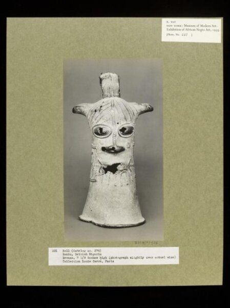 Walker Evans, Bell in Form of Human Head