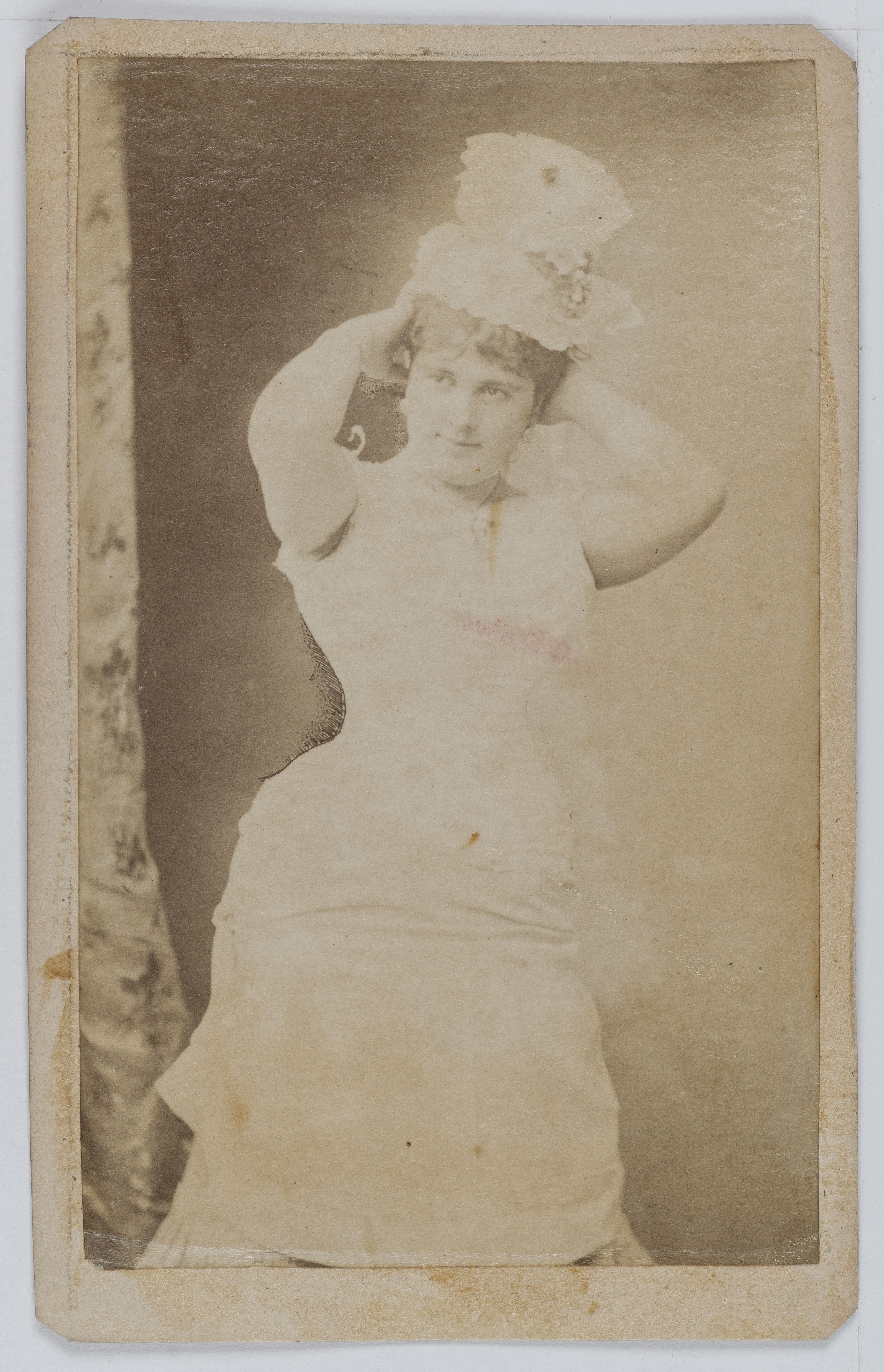 Anonyme, Portrait de Blanche Marie Eugénie Querette, actrice de théâtre entre 1868 et 1880.