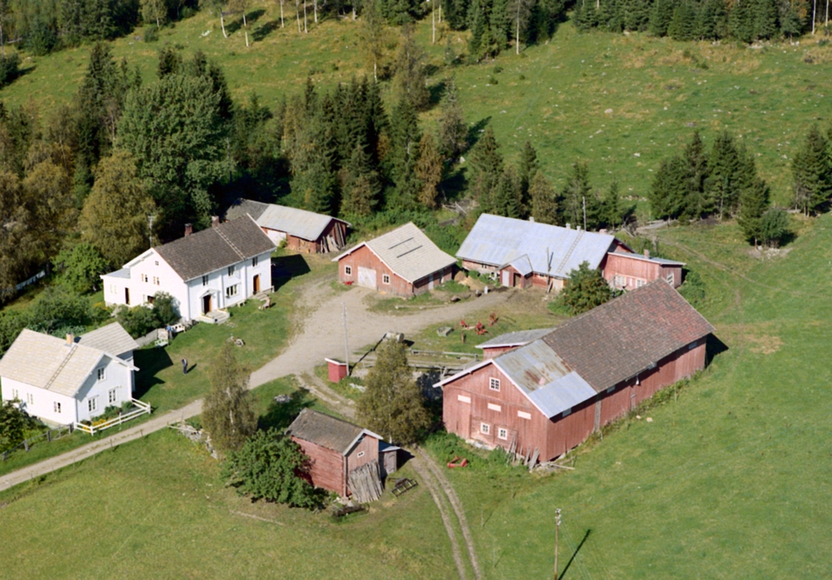 Widerøes Flyveselskap A/S, FLYFOTO VESTGÅRD GARD