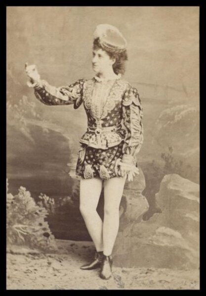 London Stereoscopic and Photographic Company, Guy Little Theatrical Photograph