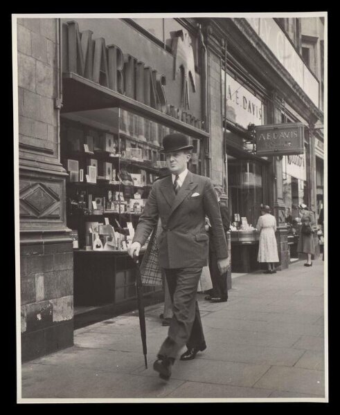 Hardy, Bert, What Makes Piccadilly?