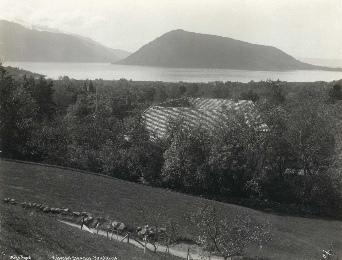 Anders Beer Wilse, Utsyn over Baroniet Rosendal, Kvinnherad, Hordaland. Fotografert 1912.