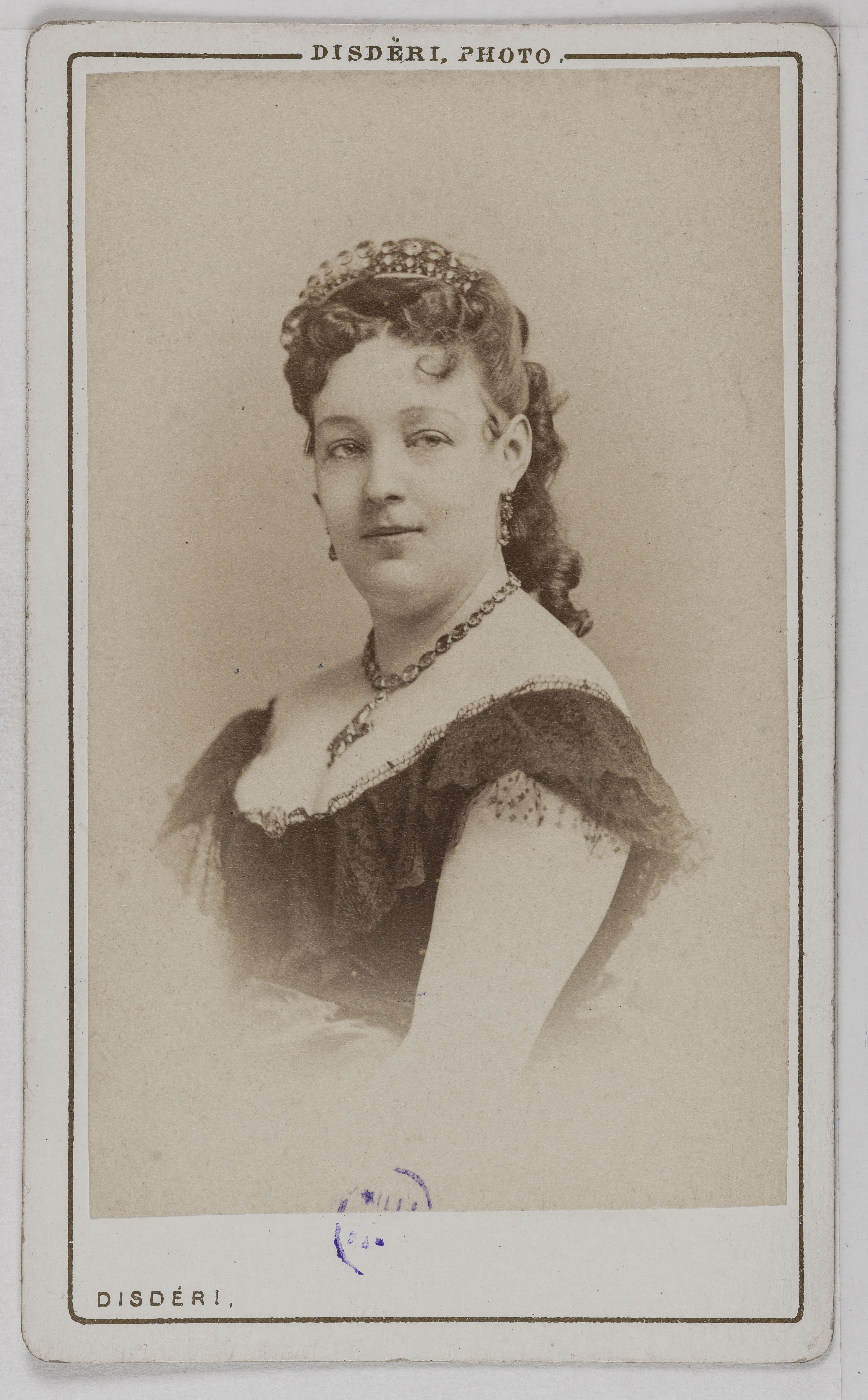 André-Adolphe-Eugène Disdéri, Portrait de Makinska, (actrice)