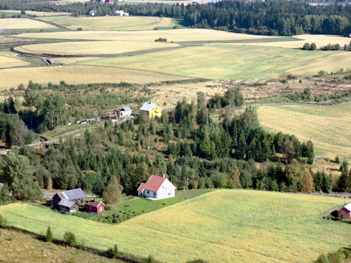 Widerøes Flyveselskap A/S, FLYFOTO BAKKEN