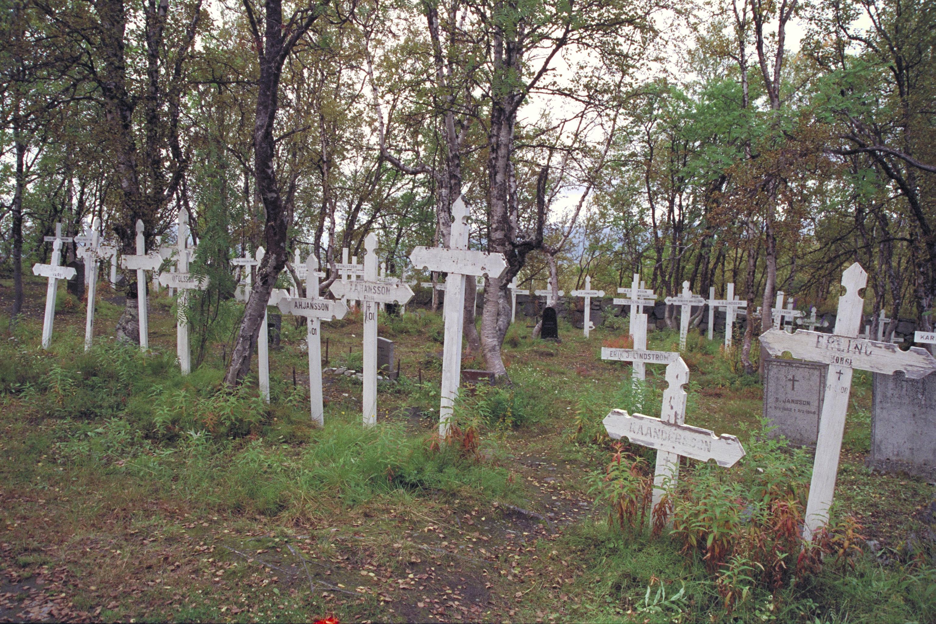 Bengt A Lundberg, Tornehamns kyrkogård