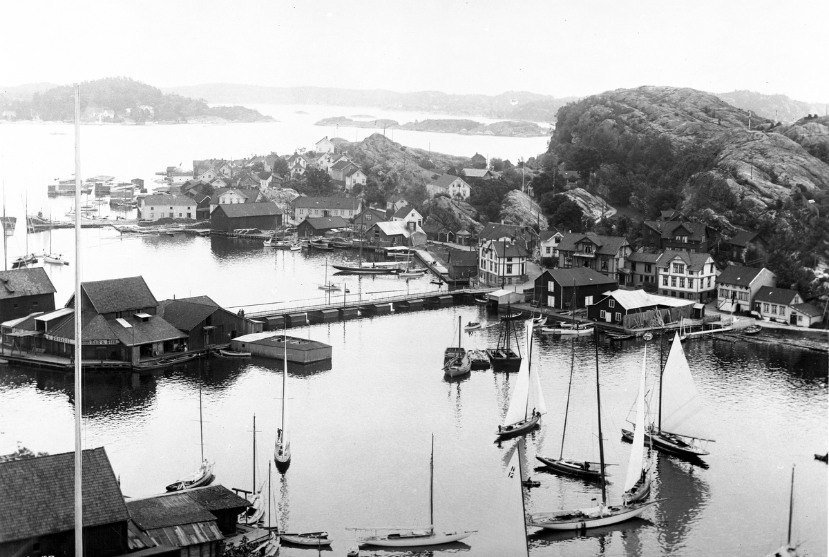 Anders Beer Wilse, Prot: Kragerø Havnen med Øen fra Skolen Juli 14.