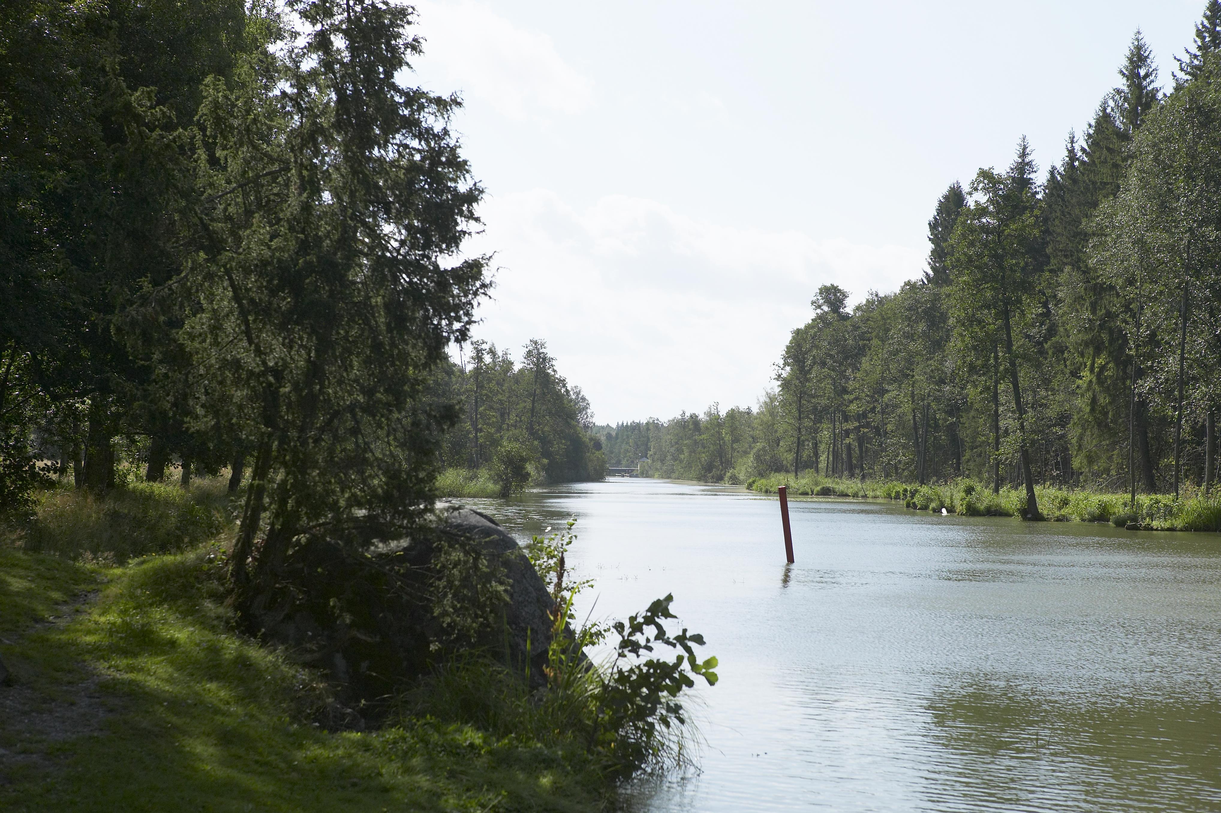 Bengt A Lundberg, Hjälmare kanal