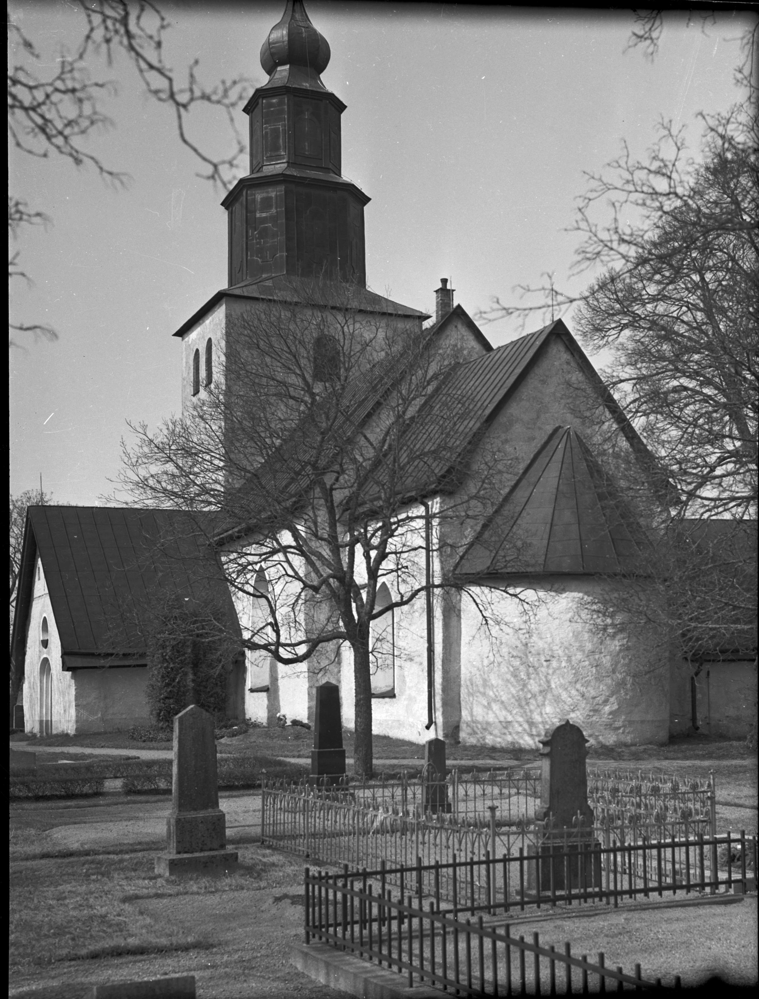 Ivar Schnell, Tumbo kyrka