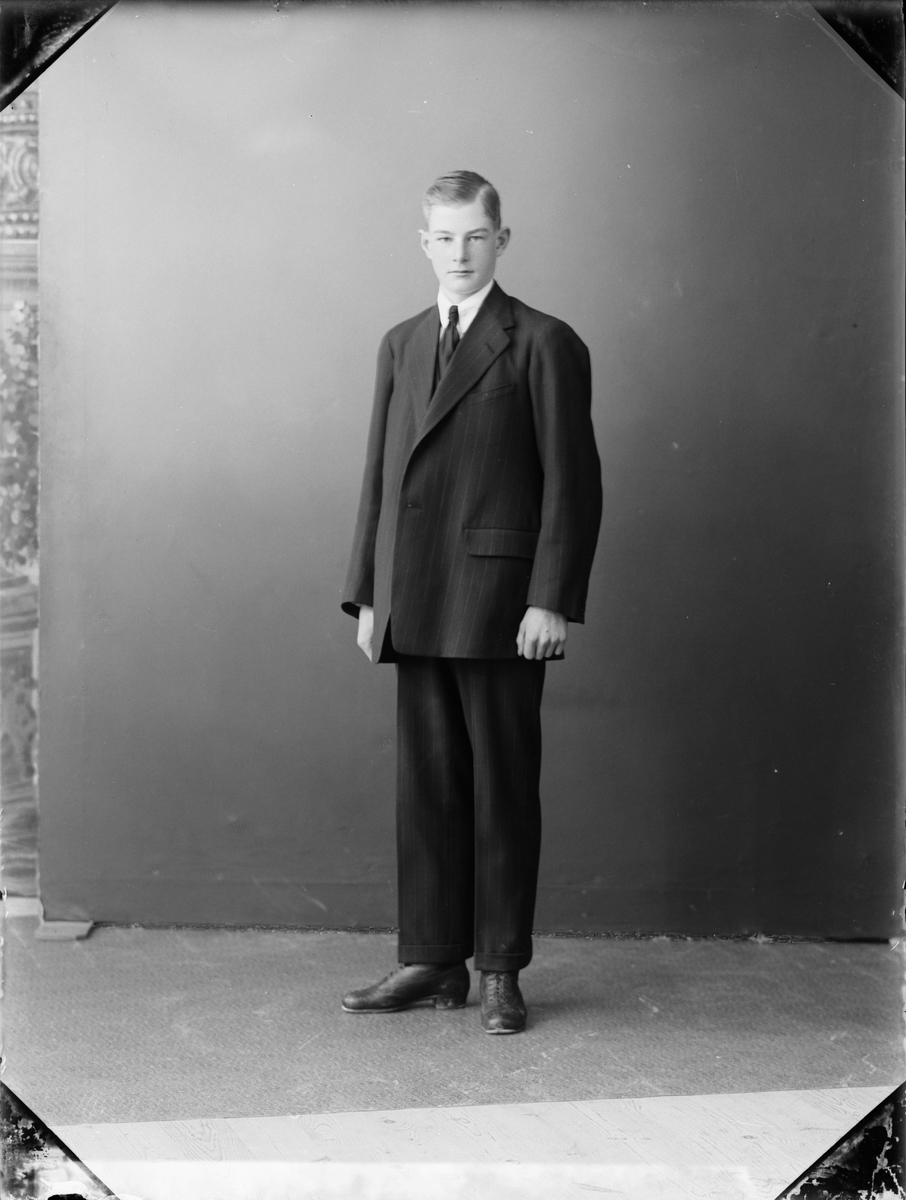 Skötsner-Edhlund, Stig Andersson, senare Sundberg, från Östhammar, Uppland 1925
