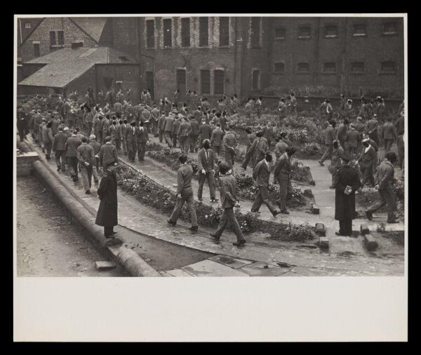 Hardy, Bert, The Life of a PRISON OFFICER