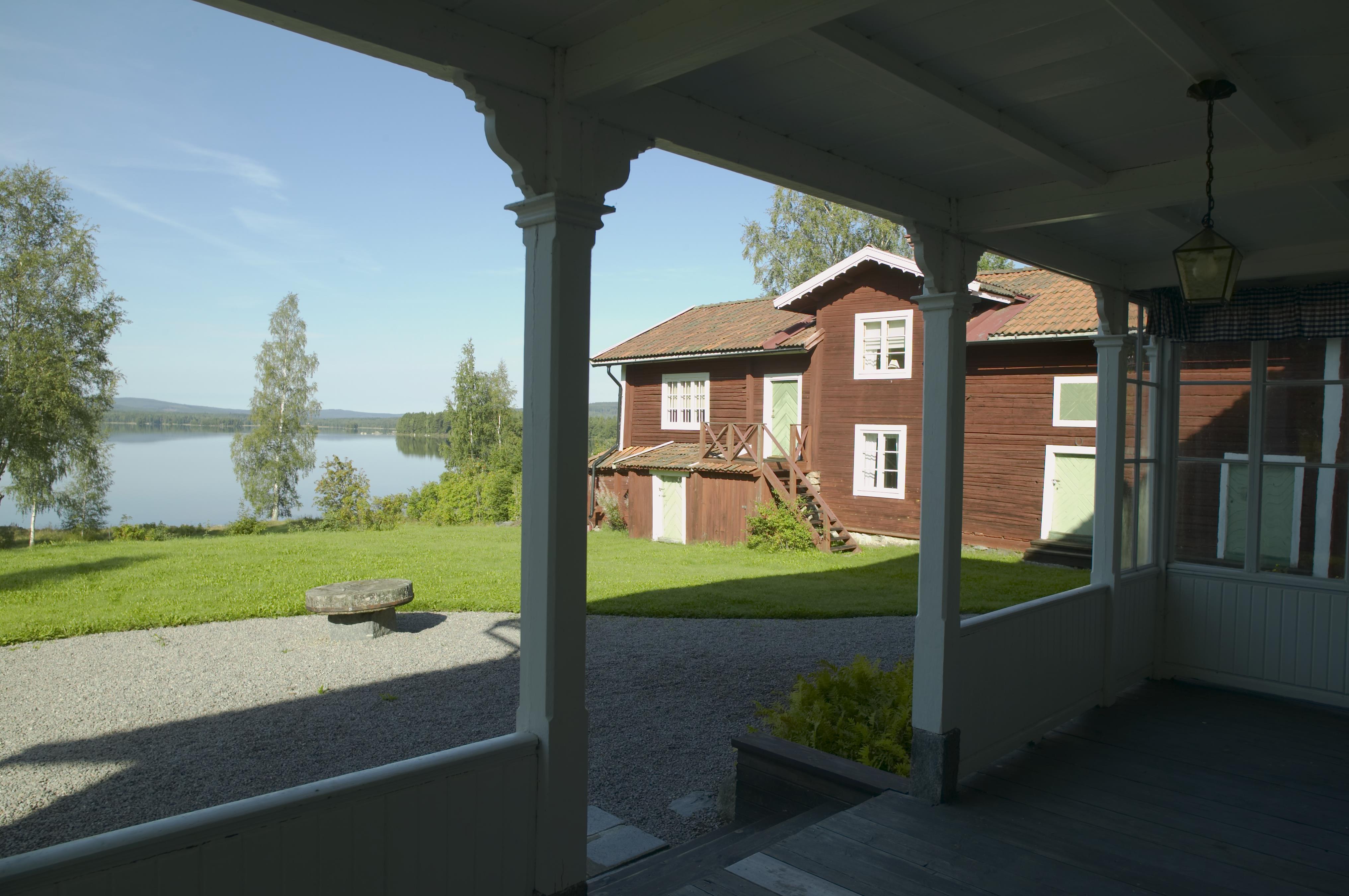 Bengt A Lundberg, Bergsmansgården Hult