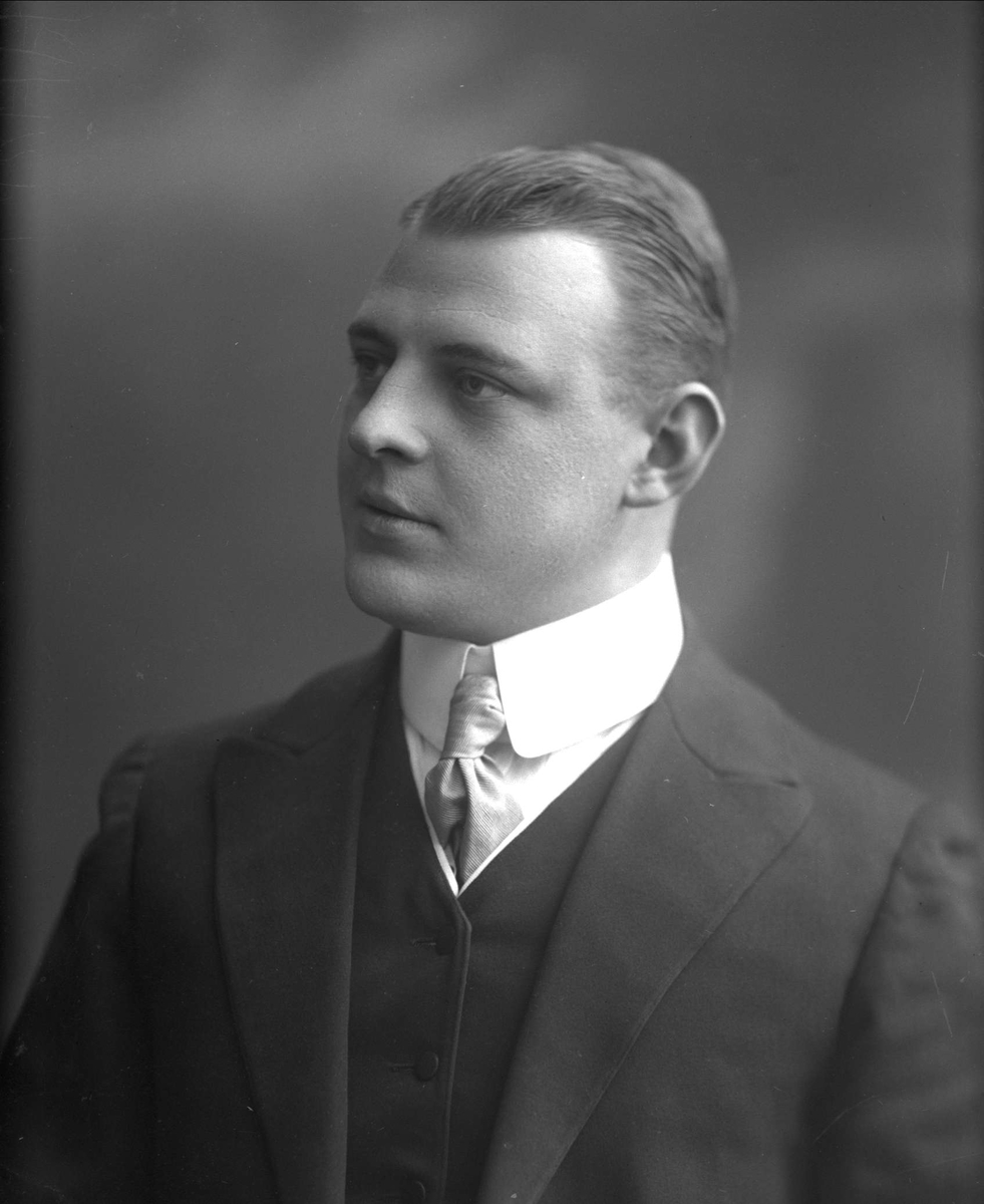 Gustav Borgen, NFB.35950