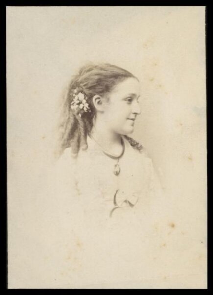 London Stereoscopic and Photographic Company, Guy Little Theatrical Photograph