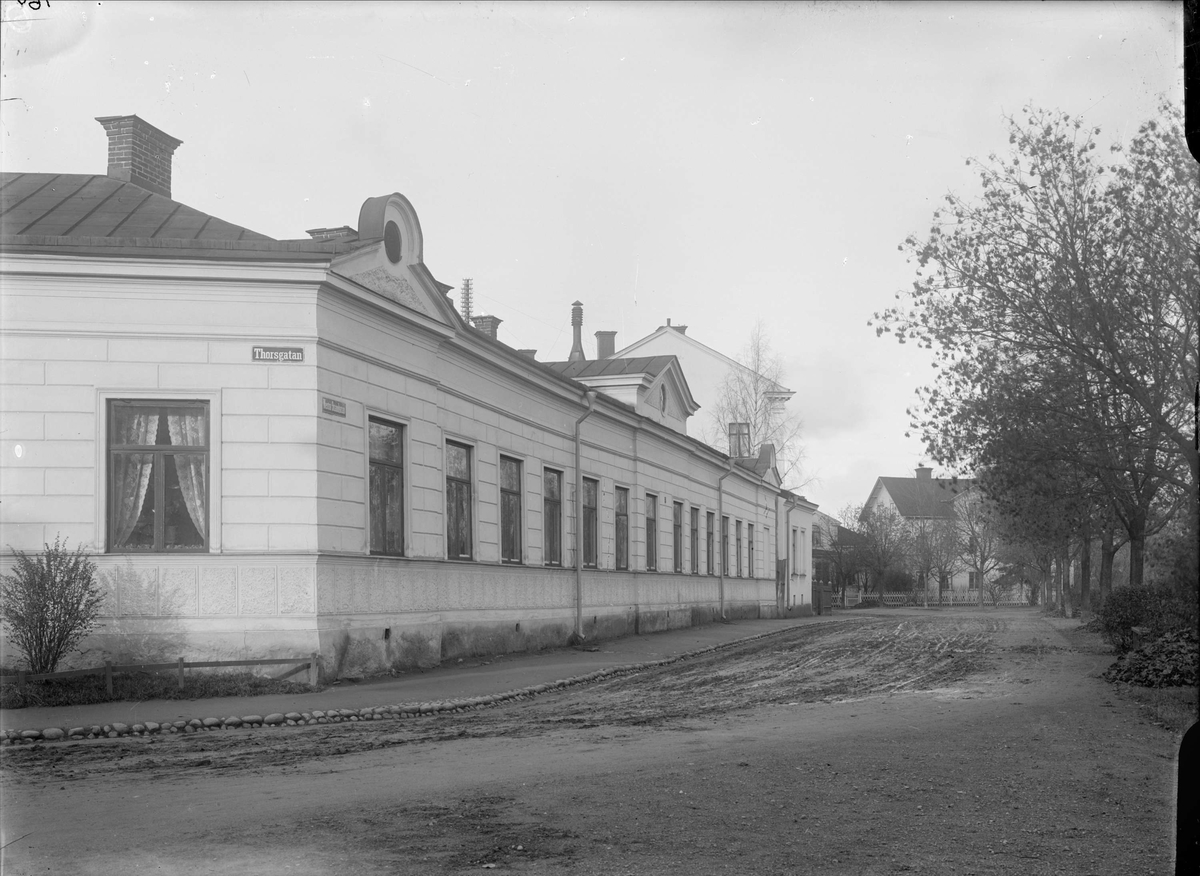 Alfred Dahlgren, Fyrisgatan mot nordväst från Torsgatan, Lutahgen, Uppsala 1908