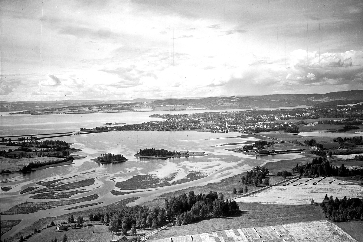 Widerøes Flyveselskap A/S, FLYFOTO ÅKERSVIKA, SVARTELVA, ELVDELTA