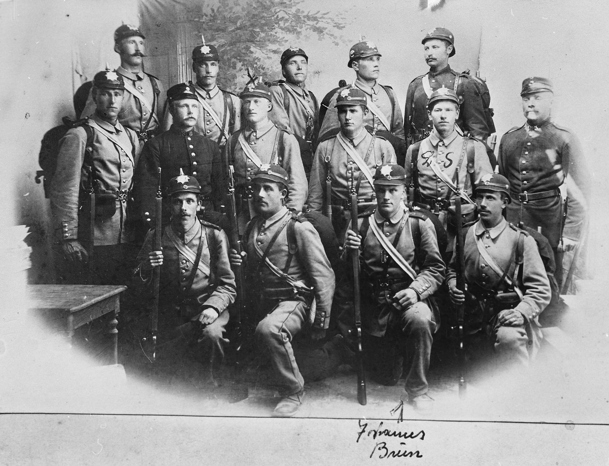Ukjent, Militær forlegning på Terningmoen 1895-1900