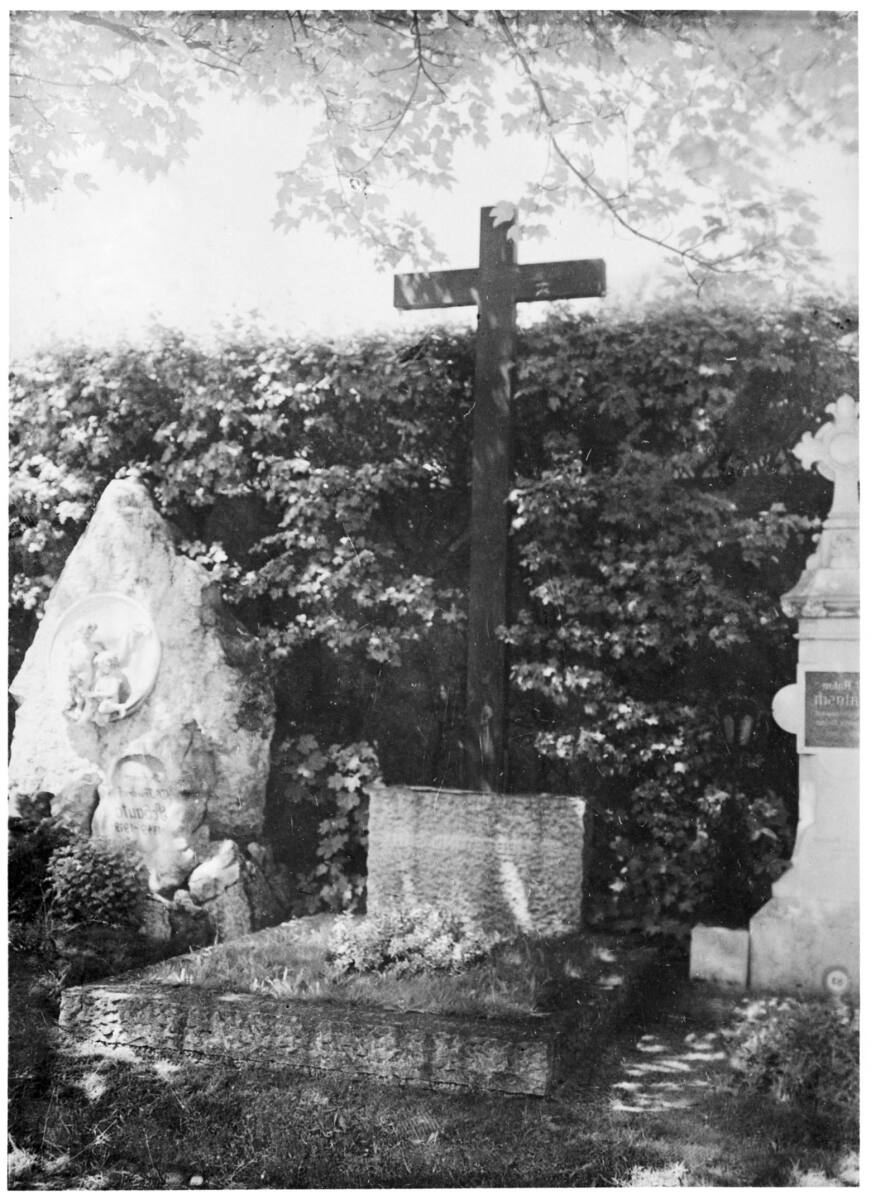 Anonym, Ehrengrab Peter Altenberg auf dem Wiener Zentralfriedhof