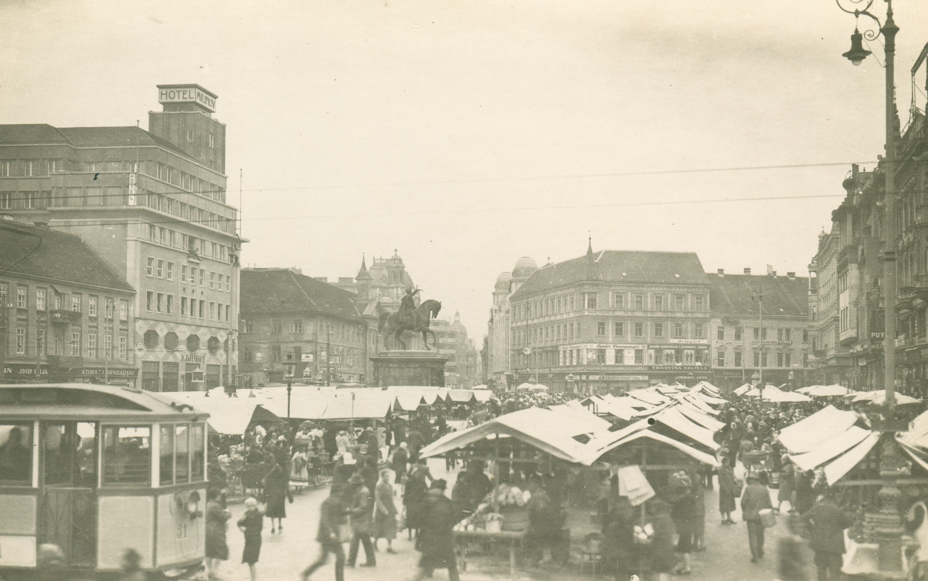 Vladimir Horvat, Zagreb -Trg bana Jelačića