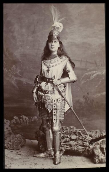 London Stereoscopic and Photographic Company, Guy Little Theatrical Photograph