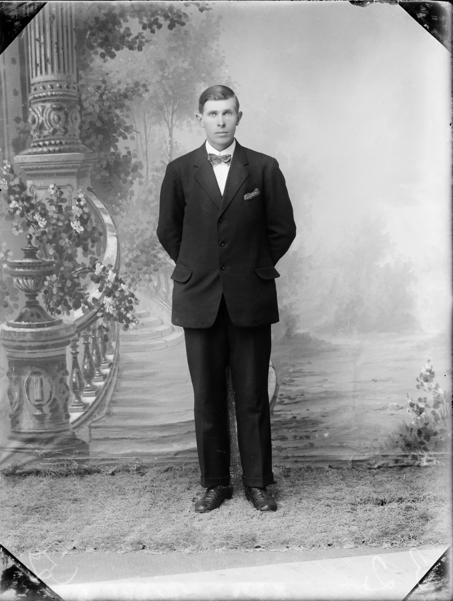 Skötsner-Edhlund, Karl Jansson från Övernuttö, Börstil socken, Uppland 1925