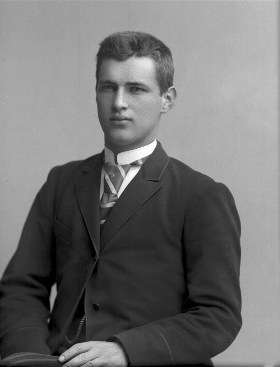 Gustav Borgen, NFB.30752