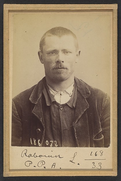 Alphonse Bertillon, Raboin. Paul, Pierre, Augustin. 32 ans, né à Ouzoir-sur-Loire (Loiret). Journalier. Anarchiste. 23/4/92.