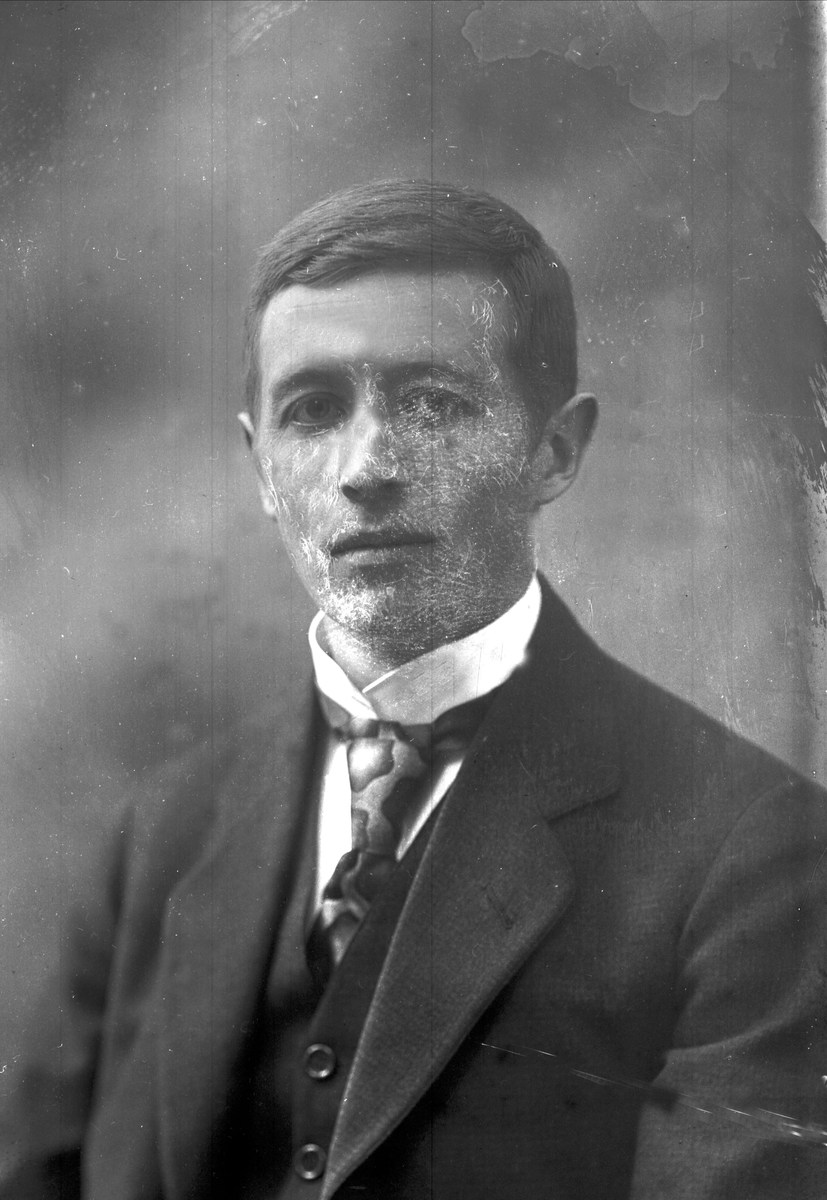 Gustav Borgen, NFB.30697